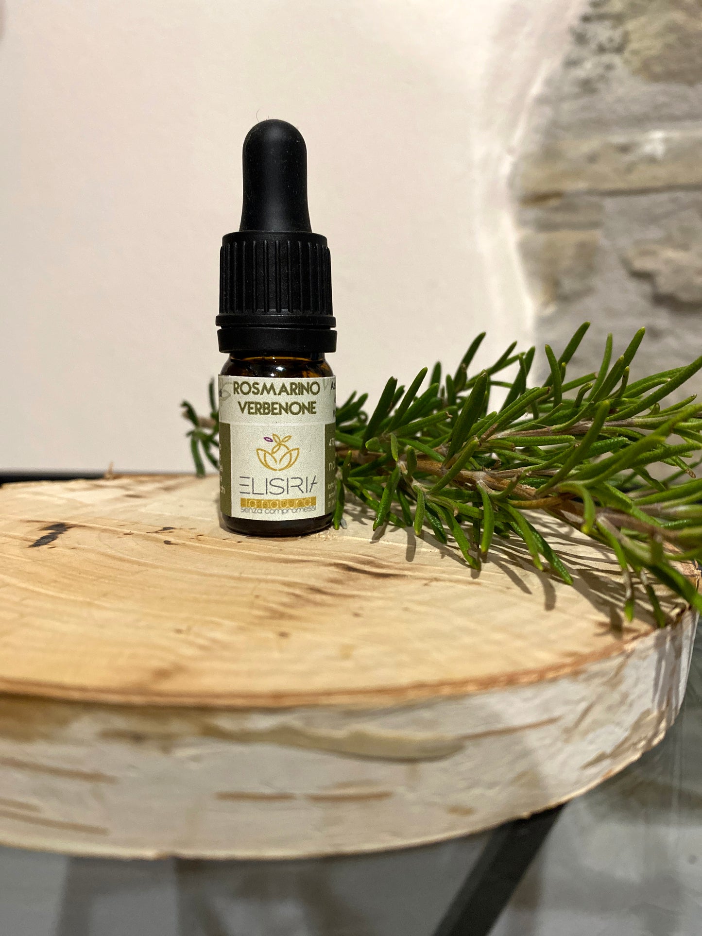 Olio essenziale di rosmarino verbenone
